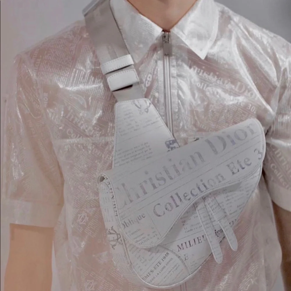 Dior 2020 Limited Newspaper Print Saddle Bag - Picture 2 of 7